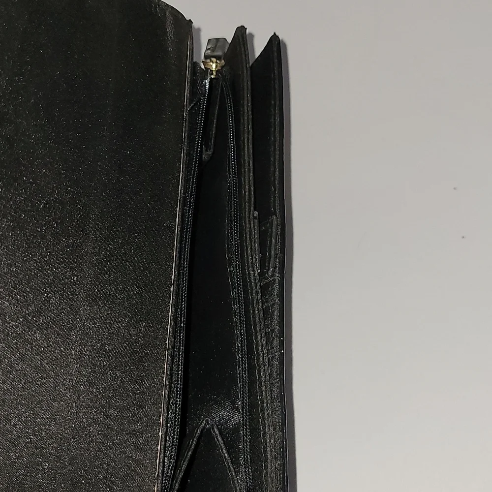 Kenneth Cole Reaction wallet